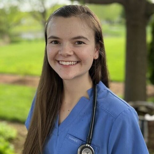 Dr. Chloe Ryan, DVM